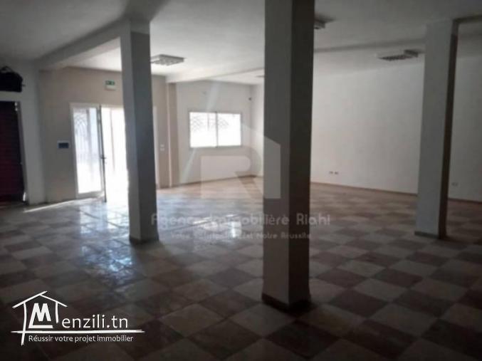 A LOUER un local commercial situé à Hammem Sousse El Bhayer