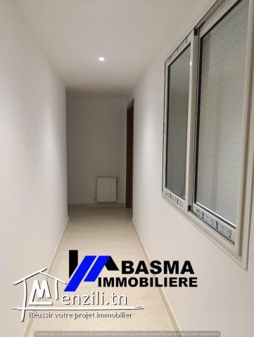 Un rez de chaussée s+3 à louer situé à sahloul4