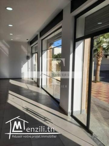 Local Commercial de 200 m² à louer