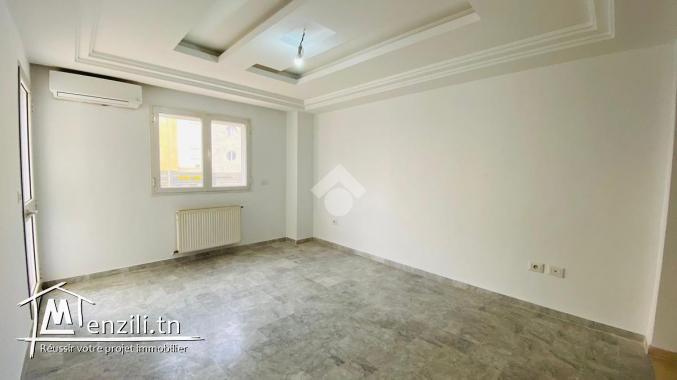 Nouvelle-Offre #A-VENDRE #S+2 avec une superficie de 122m².