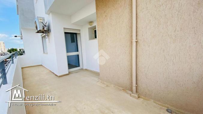 Nouvelle-Offre #A-VENDRE S+2 avec une superficie de 122m².