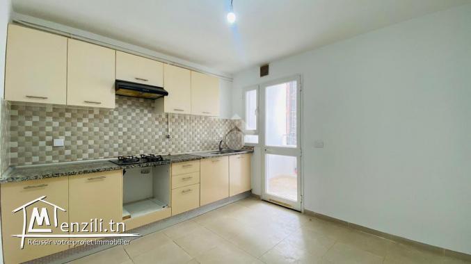 Nouvelle-Offre #A-VENDRE S+2 avec une superficie de 122m².