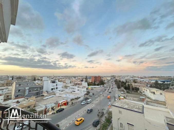 Immeuble R+5 avec Café-Restaurant Actif à Messadine