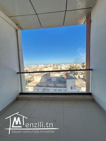 À louer : Bureau Hall + 1 à Ksar hellal