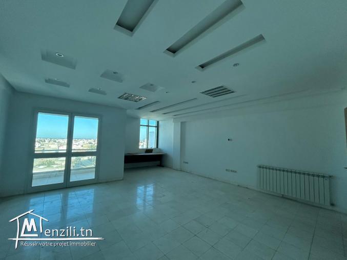 À louer : Bureau Hall + 1 à Ksar hellal