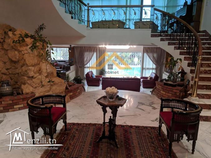 Somptueuse Villa de Prestige à Vendre à Monastir