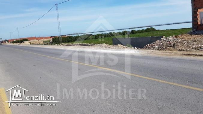 A vendre à Korba, un terrain pieds dans l'eau avec 2 garages 51355351