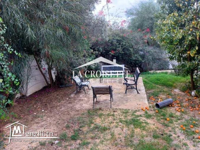 Villa S+5 avec piscine à Gammarth MVL0064