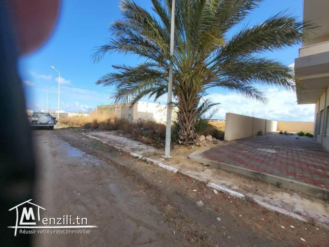 Terrain 2600 m2 à vendre au port de Zarzis