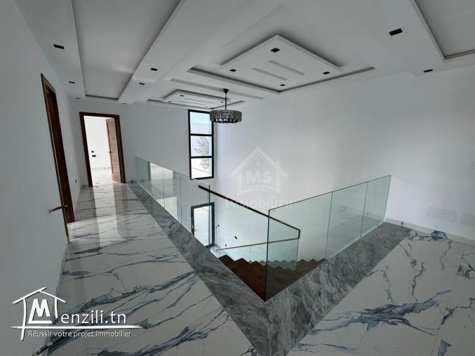 Villa toute neuve S+4 avec piscine à Hammamet Zone Craxi à vendre 51355351