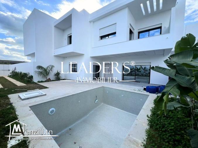 A vendre une villa s+3 haut standing située a Hammamet sud