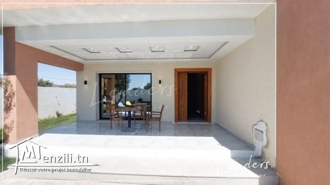 A vendre villa de  700m²  à hammamet sud