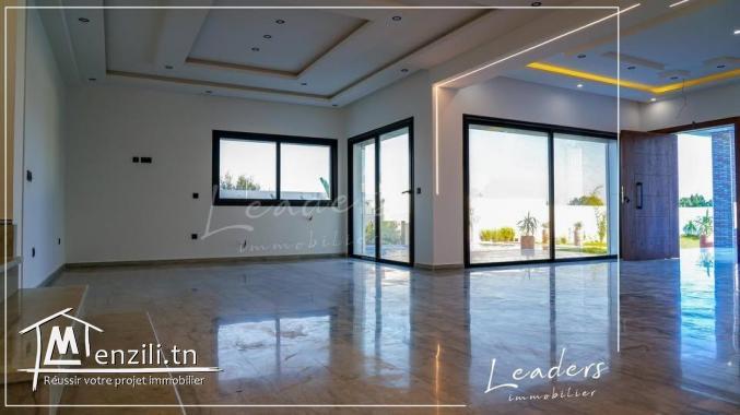 A vendre villa de 800m² à Hammamet sud