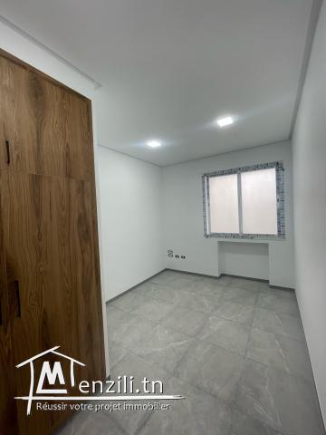 bureau s+2 a louer à Alain savary