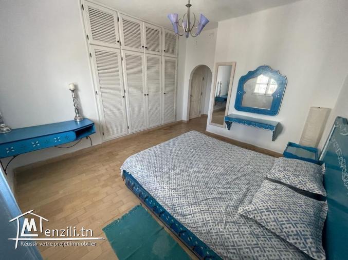 Jolie villa style djerbienne 3 suites avec piscine située sur la zone touristique