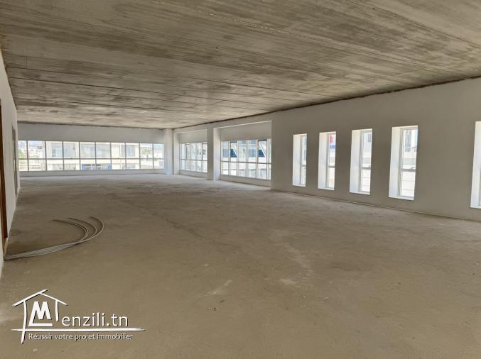 Super immeuble 2155 m² au lac 3 kram