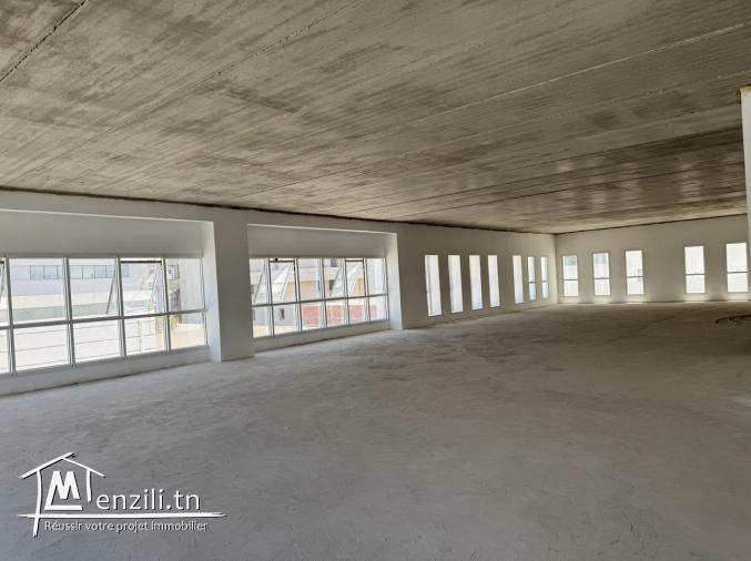Super immeuble 2155 m² au lac 3 kram