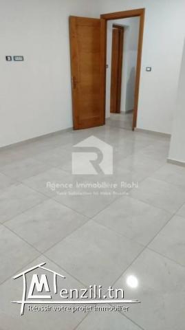 A LOUER des Bureaux A2 A1 situé à Hammem sousse sur la route de GP1