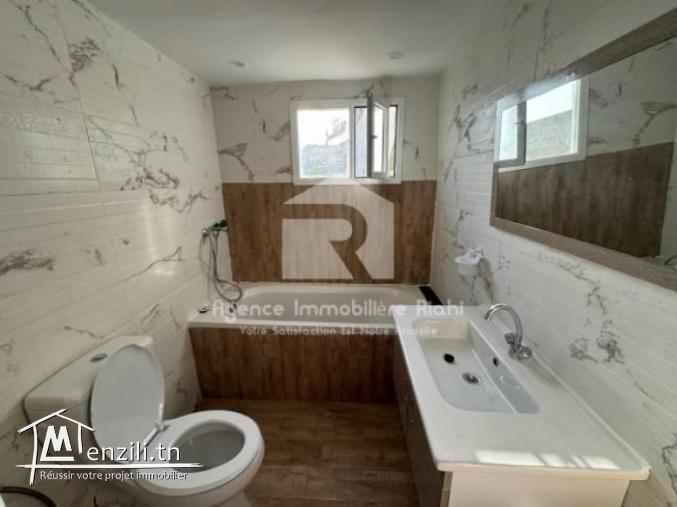 A LOUER ( ANNUELLE) un appartement S1 meublé situé à Kantaoui  sousse