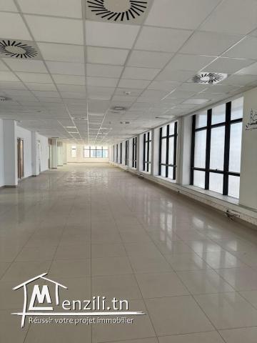 Super immeuble bureautique au Berge du lac 2