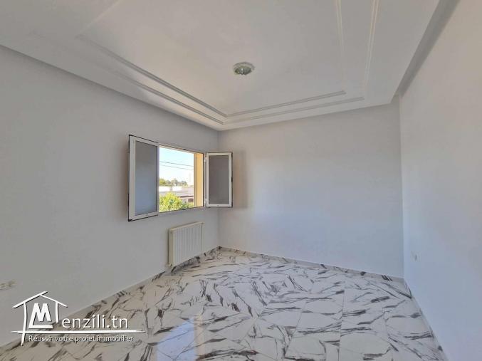 appartement s+3 a la soukra coté closerie