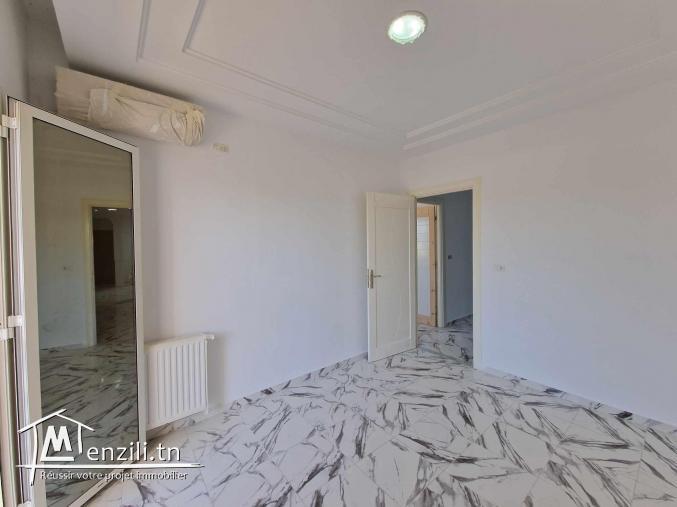 appartement s+3 a la soukra coté closerie