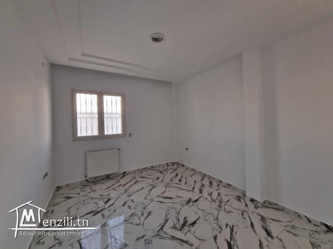 appartement s+3 a la soukra coté closerie
