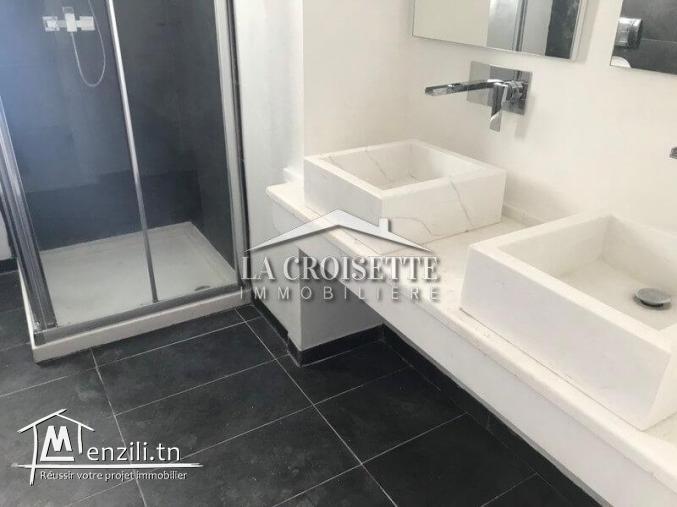 Un triplex S+5 avec piscine à Gammarth ZTRL0012