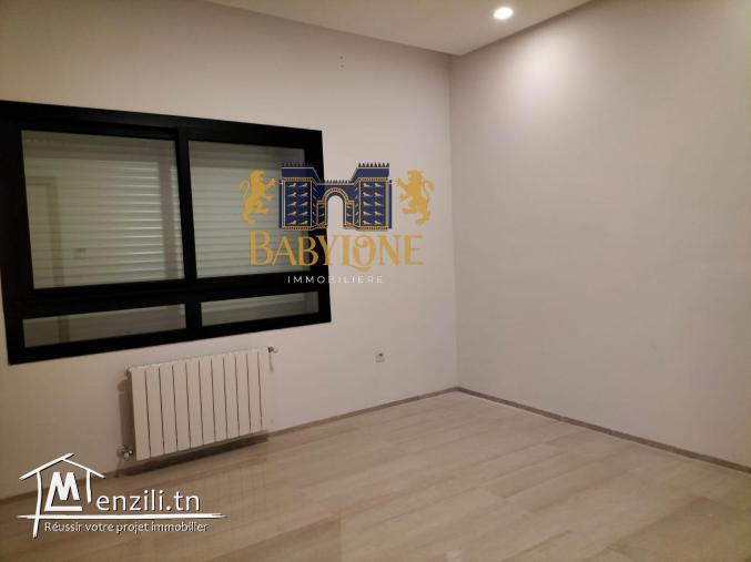 A louer un appartement en s3 aux jardins de Carthage