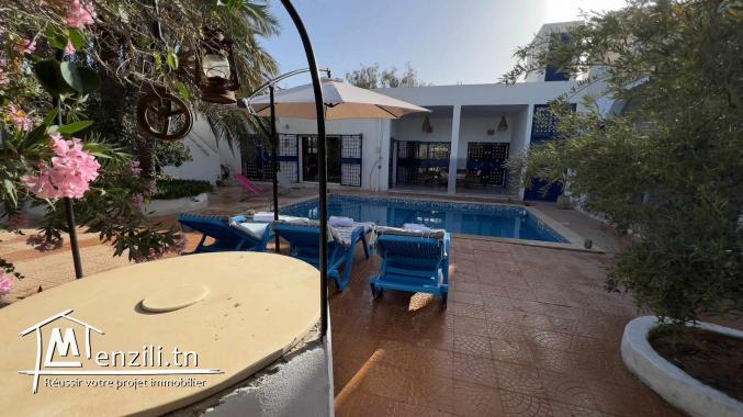 Location Villa avec piscine Dar Khadouja à Erriadh
