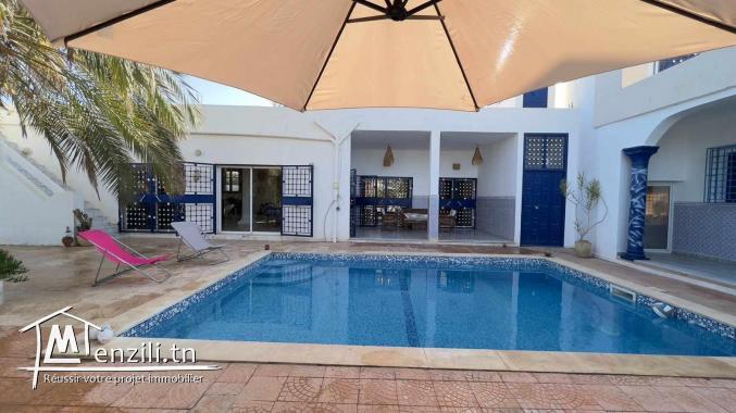 Location Villa avec piscine Dar Khadouja à Erriadh