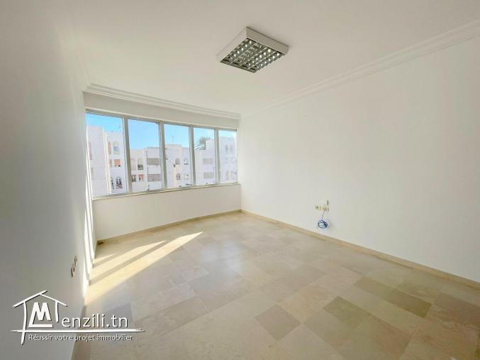 Bureau à louer – 2ème étage à Monastir , Centre ville