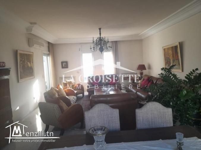 Appartement S+4 avec terrasse à La Marsa MAV1804