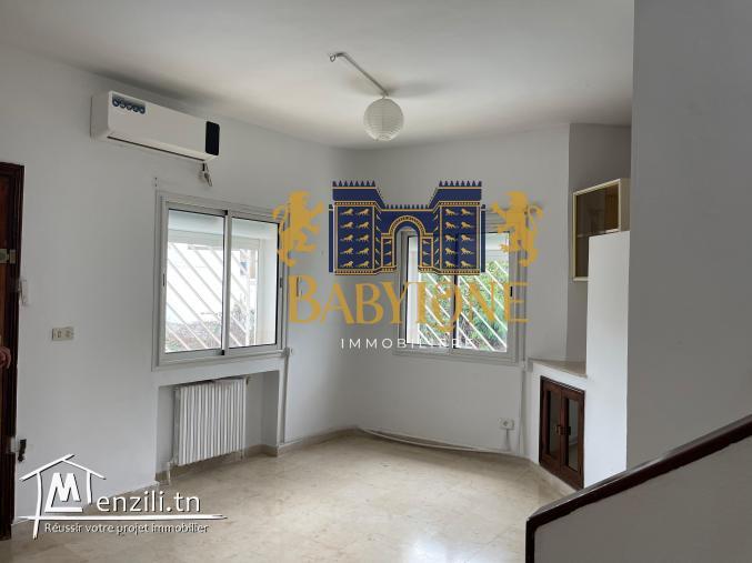 A louer une villa avec piscine à la marsa