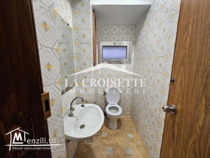 Bureau H+9 aux Berges du Lac 1