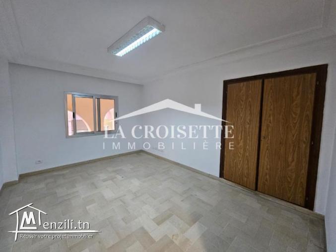 Bureau H+9 aux Berges du Lac 1