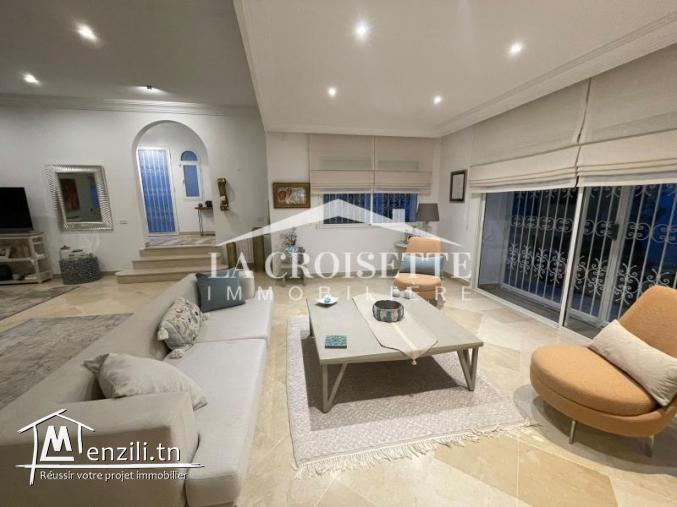 Villa S+4 avec piscine à Gammarth MVL0256