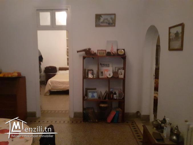 Étage de villa indépendant au bardo