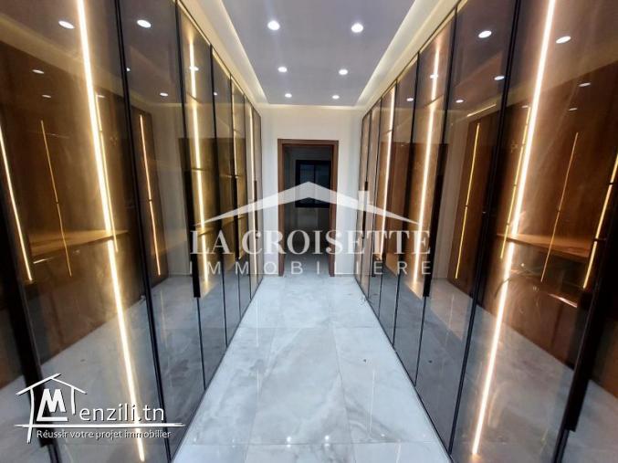 Villa S+3 avec piscine à Carthage  MVL1646