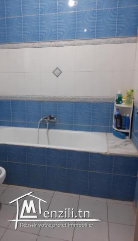 maison a vendre situé à cité tahrir supérieur