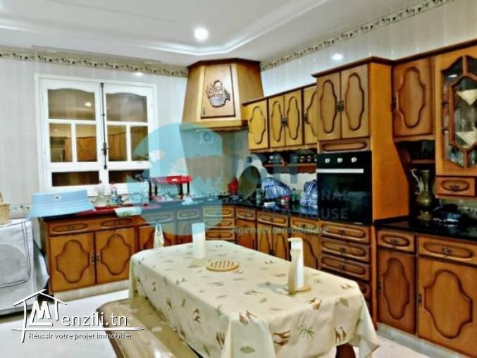 A vendre une superbe villa à[MENZEL TEMIMNABEUL]