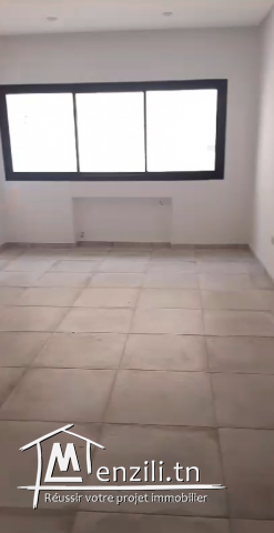 Appartement à Louer - Centre Médical, Aïn Zaghouan