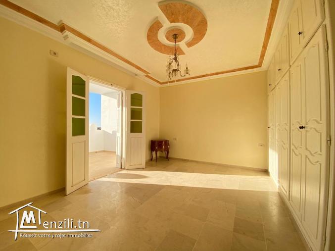 Villa de 480m² à proximité de la mer