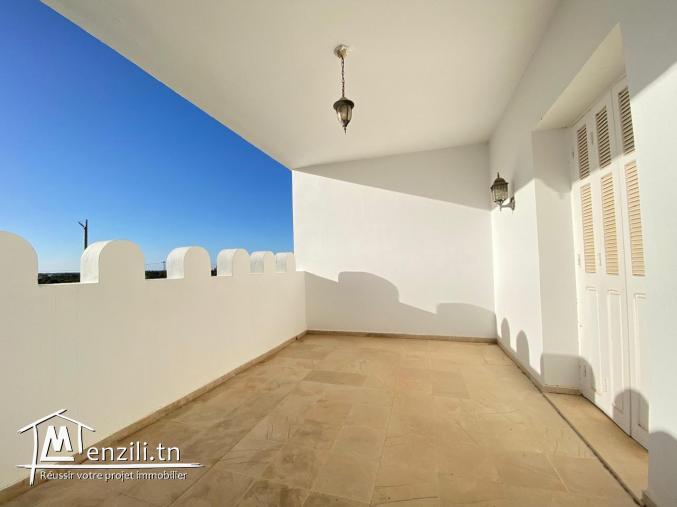 Villa de 480m² à proximité de la mer