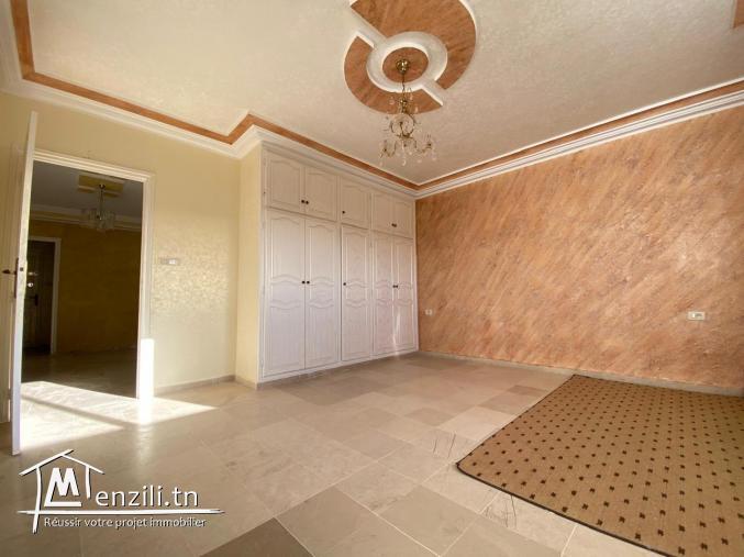 Villa de 480m² à proximité de la mer