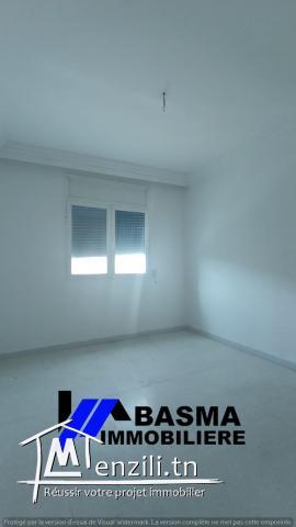 Un appartement s+2 à vendre située à Diwen Zit souk ahd