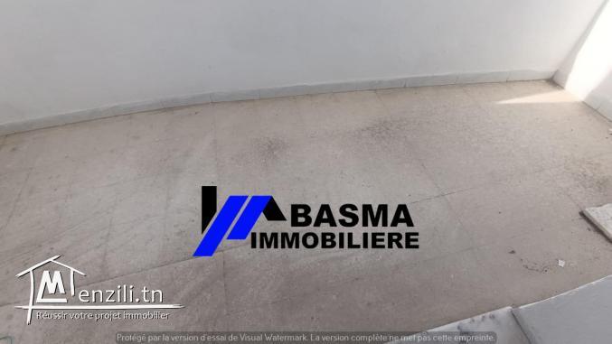 Un appartement s+2 à vendre située à Diwen Zit souk ahd