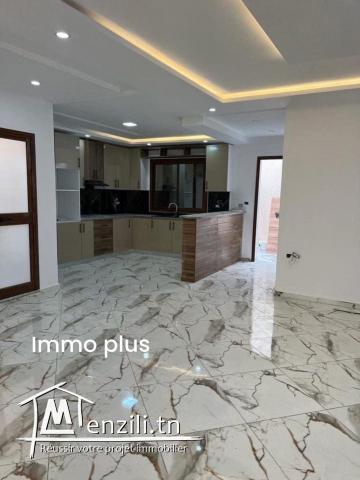 A vendre : superbe villa avec piscine Situé au bord de la plage à zahra kelibia????