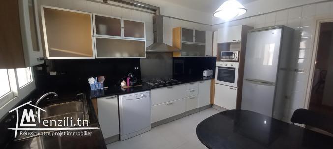 Appartement S+3 meublé à la Marsa