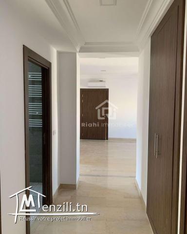 villa de 152 m²  à Mégrine